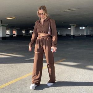 Fashion nova wide leg sweatpant joggers and cropped sweater set